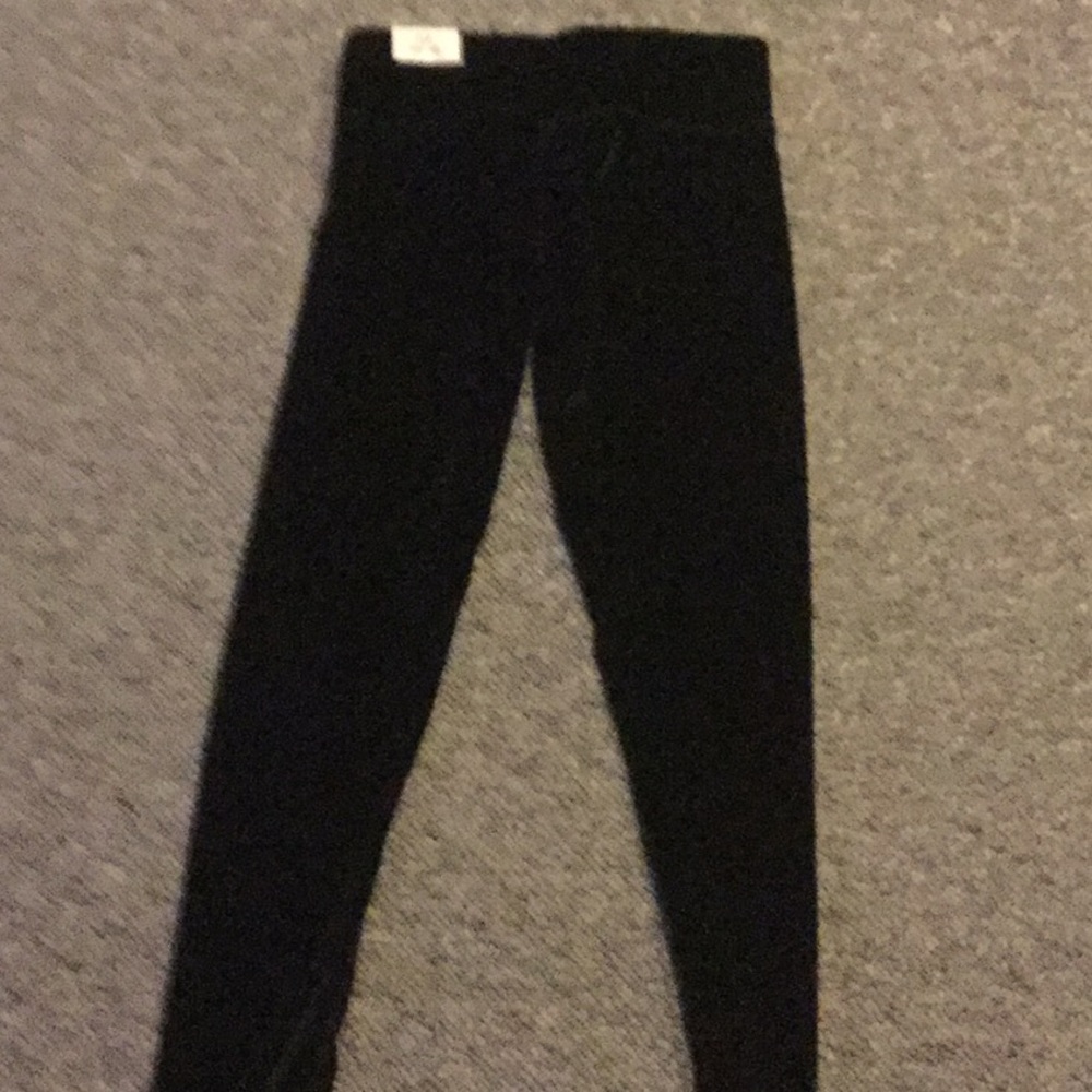 Black leggings